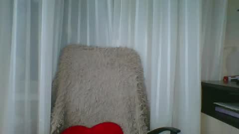 Snapshot of winter__white_rose chatting on 04-12-26, 10:48 Emma online show from 04-12-26, 10:48