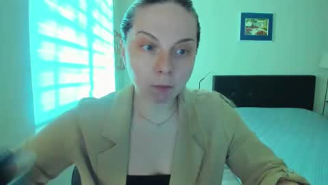 Snapshot of winter_miracle chatting on 04-05-26, 04:37 Winter Miracle online show from 04-05-26, 04:37