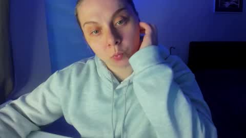 Snapshot of winter_miracle chatting on 04-12-26, 02:49 Winter Miracle online show from 04-12-26, 02:49