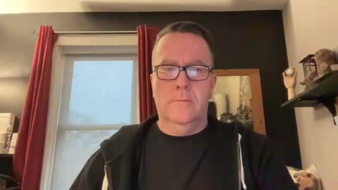 Snapshot of wintyr chatting on 12-16-24, 09:09 wintyr online show from 12-16-24, 09:09