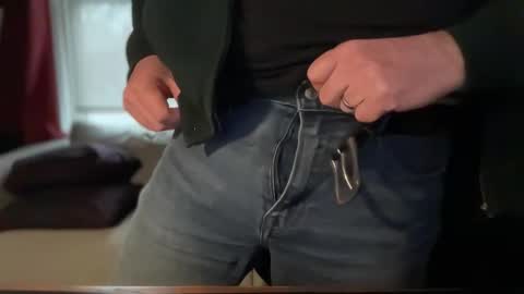 Snapshot of wintyr chatting on 01-27-25, 09:44 wintyr online show from 01-27-25, 09:44