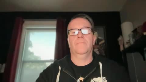 Snapshot of wintyr chatting on 10-15-25, 10:21 wintyr online show from 10-15-25, 10:21