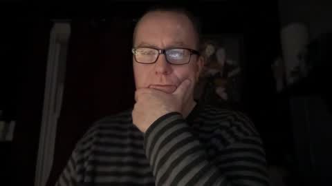 Snapshot of wintyr chatting on 11-05-25, 10:48 wintyr online show from 11-05-25, 10:48