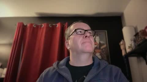 Snapshot of wintyr chatting on 11-17-25, 01:33 wintyr online show from 11-17-25, 01:33