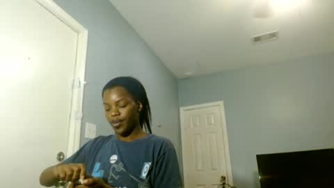 Snapshot of wishhwashy22 chatting on 01-03-25, 05:50 Chanel online show from 01-03-25, 05:50