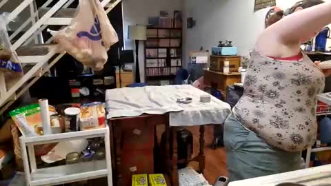 Wisteria online show from 05-18-26, 04:35
