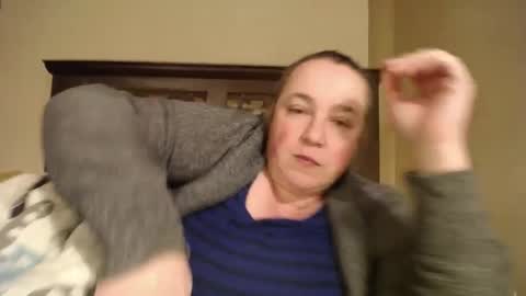 Annie online show from 02-20-25, 02:18