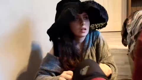 witchbitchmommy online show from 11-12-25, 09:47