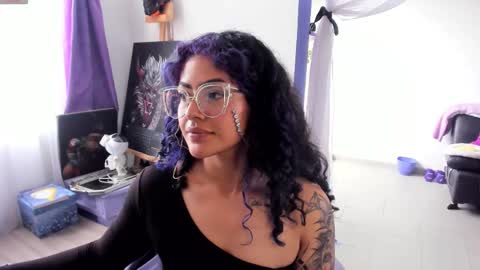     Luna Violeta  A r t i s t  online show from 09-09-25, 08:08