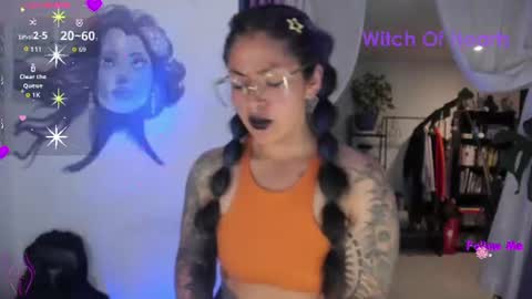     Luna Violeta  A r t i s t  online show from 07-04-26, 11:22