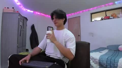 Ken online show from 03-25-26, 03:45