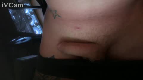 Snapshot of wiwik1987 chatting on 06-19-26, 01:10 wiwik1987 online show from 06-19-26, 01:10
