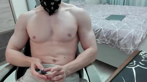 Snapshot of wizloverr chatting on 05-22-26, 05:29 WizLoverr online show from 05-22-26, 05:29