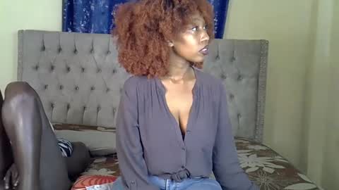 Snapshot of wizzia_khalifa chatting on 12-27-24, 04:21 girlie o online show from 12-27-24, 04:21