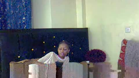 Snapshot of wizzia_khalifa chatting on 01-05-25, 06:35 girlie o online show from 01-05-25, 06:35