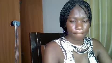 Snapshot of wizzia_khalifa chatting on 02-27-25, 04:41 girlie o online show from 02-27-25, 04:41