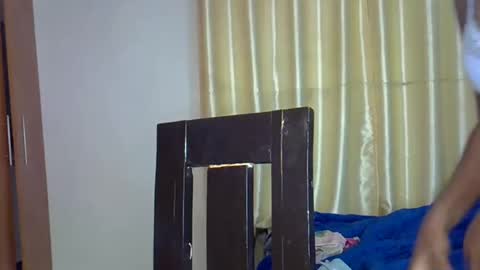 Snapshot of wizzia_khalifa chatting on 02-28-25, 04:10 girlie o online show from 02-28-25, 04:10