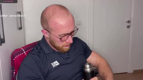 Wlademar online show from 02-25-25, 02:58