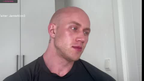 Snapshot of wlademarbergs chatting on 05-16-26, 06:21 Wlademar online show from 05-16-26, 06:21