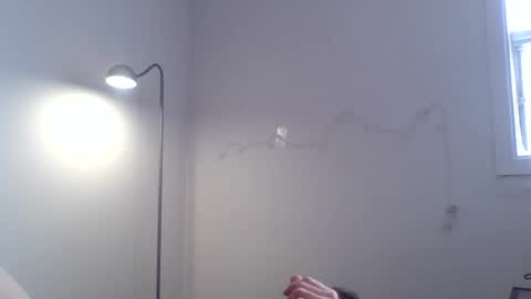 Snapshot of wolf007697 chatting on 11-30-25, 02:10 loup online show from 11-30-25, 02:10