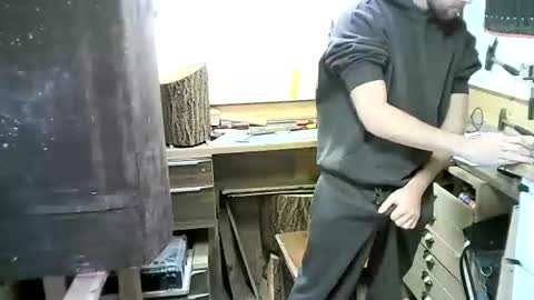 wolf021221 online show from 11-01-25, 01:24