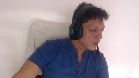 Wolf online show from 10-13-25, 08:53