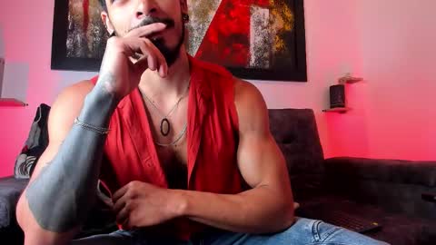 Snapshot of wolferatus chatting on 10-13-25, 09:15 wolferatus online show from 10-13-25, 09:15