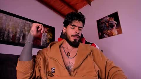 Snapshot of wolferatus chatting on 12-15-25, 09:19 wolferatus online show from 12-15-25, 09:19