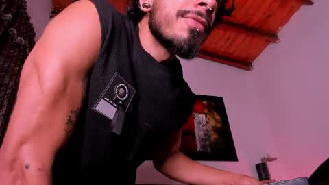 Snapshot of wolferatus chatting on 03-25-26, 09:10 wolferatus online show from 03-25-26, 09:10