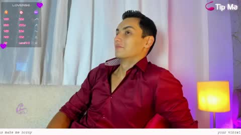 Snapshot of wolfkyng chatting on 05-11-26, 11:49 Andrew online show from 05-11-26, 11:49