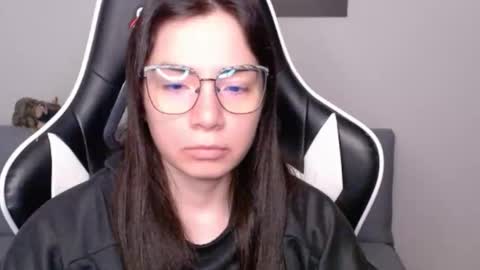 Alex online show from 05-08-26, 04:07