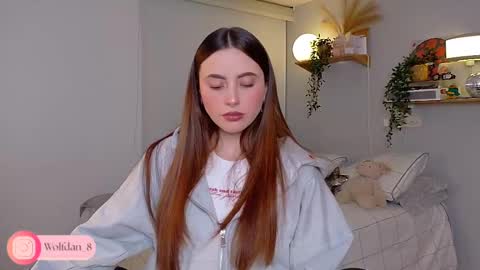 Snapshot of wolfsfoster chatting on 10-02-25, 03:13 online show from 10-02-25, 03:13