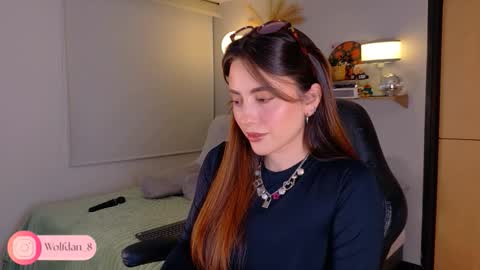   online show from 11-06-25, 03:29