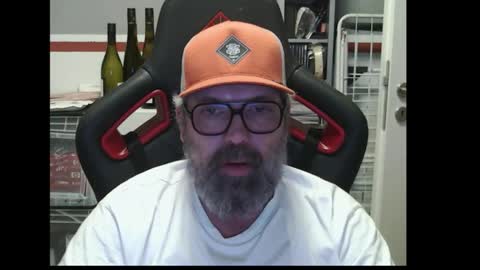 Snapshot of womenizzeer chatting on 02-25-26, 10:30 Adam online show from 02-25-26, 10:30