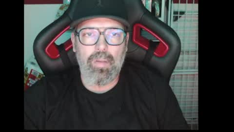 Snapshot of womenizzeer chatting on 07-16-26, 10:27 Adam online show from 07-16-26, 10:27