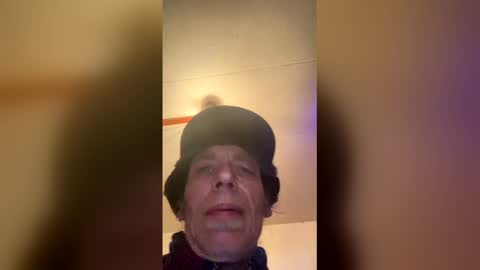 Snapshot of wonderboy3272 chatting on 02-03-26, 02:53 guido online show from 02-03-26, 02:53