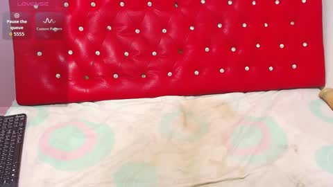   online show from 10-26-25, 03:01