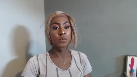 SHENIEL RODRIGUEZ online show from 03-01-26, 05:15