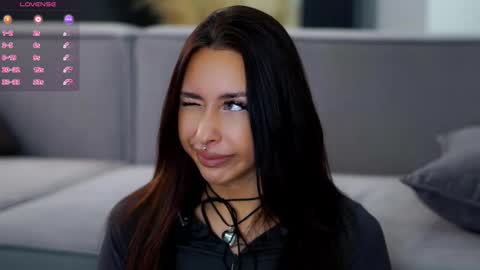 Snapshot of wonthityouback chatting on 02-07-26, 01:26 Maria online show from 02-07-26, 01:26