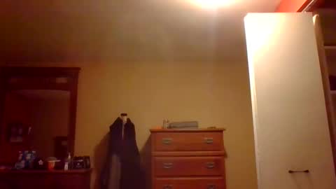 woodeee77 online show from 12-26-24, 01:18