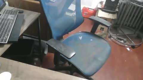 Snapshot of woodworker6473 chatting on 03-09-26, 11:31 woodworker6473 online show from 03-09-26, 11:31