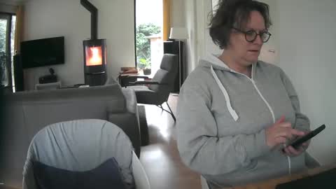 woodwurm and Snoeske online show from 02-07-25, 01:11