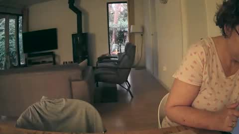 woodwurm and Snoeske online show from 12-01-25, 07:13