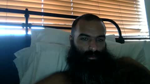 woof_wolf37 online show from 10-22-25, 03:23