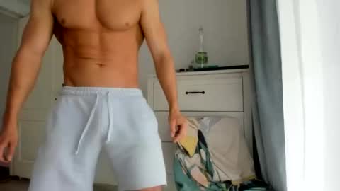 Snapshot of woolfiie chatting on 06-04-26, 08:31 Wolfie online show from 06-04-26, 08:31