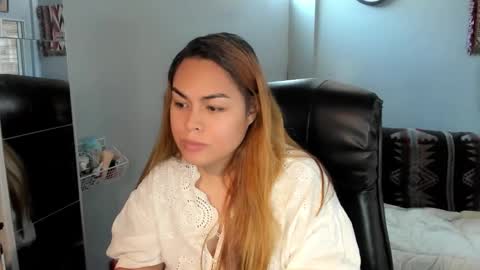 Snapshot of workingbabe41688 chatting on 11-02-25, 03:53 workingbabe41688 online show from 11-02-25, 03:53