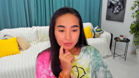 Snapshot of worldofkim chatting on 01-17-25, 02:39 dudetta Kim online show from 01-17-25, 02:39
