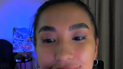 Snapshot of worldofkim chatting on 02-05-25, 03:34 dudetta Kim online show from 02-05-25, 03:34