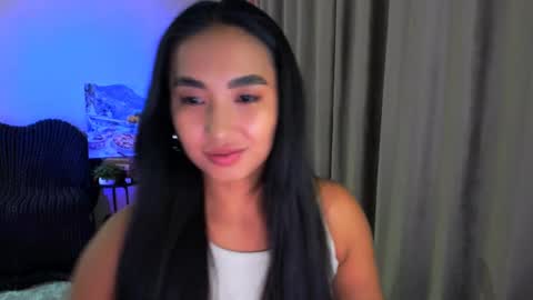 Snapshot of worldofkim chatting on 02-10-25, 09:15 dudetta Kim online show from 02-10-25, 09:15