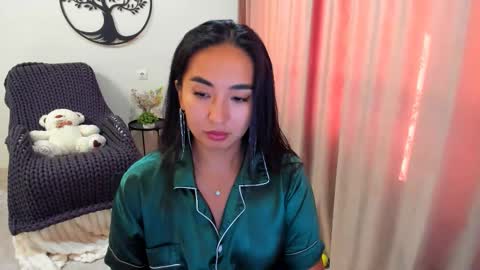 Snapshot of worldofkim chatting on 09-09-25, 04:12 dudetta Kim online show from 09-09-25, 04:12